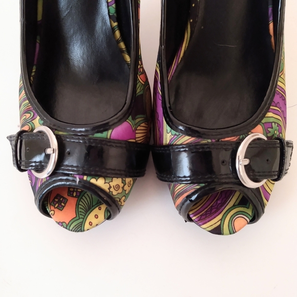 Sarah Jayne Floral Print Fabric Peep Toe 4 1/2" Heels sz 9 M - Picture 3 of 12